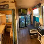 Little Brighton Beach Apartments - Also Separate Spa Cabin And Watersports