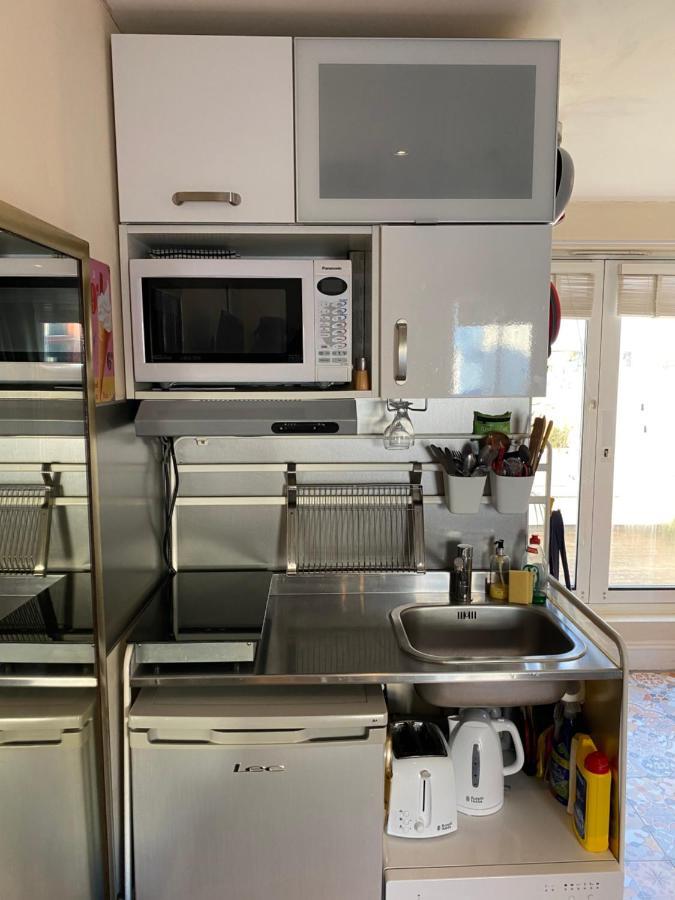 Little - Also Separate And Watersports Apartment