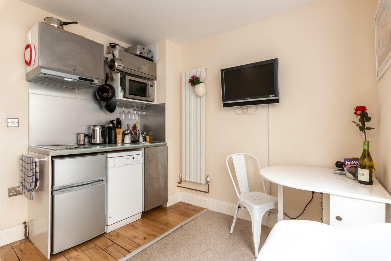Little - Also Separate And Watersports Apartment